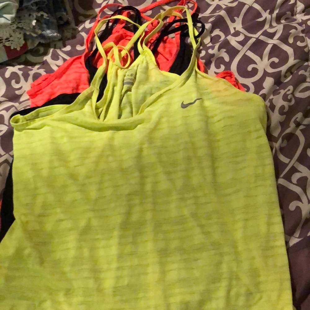 Nike tanks size small